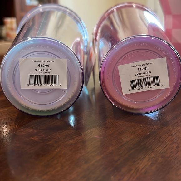 “ Everybody runs on Dunkin’ ”🧊🧋🧊 - Picture 5 of 9